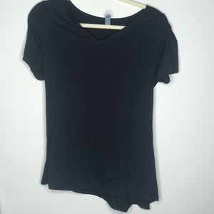 Medium LuLaRoe Christy Tee! Solid black